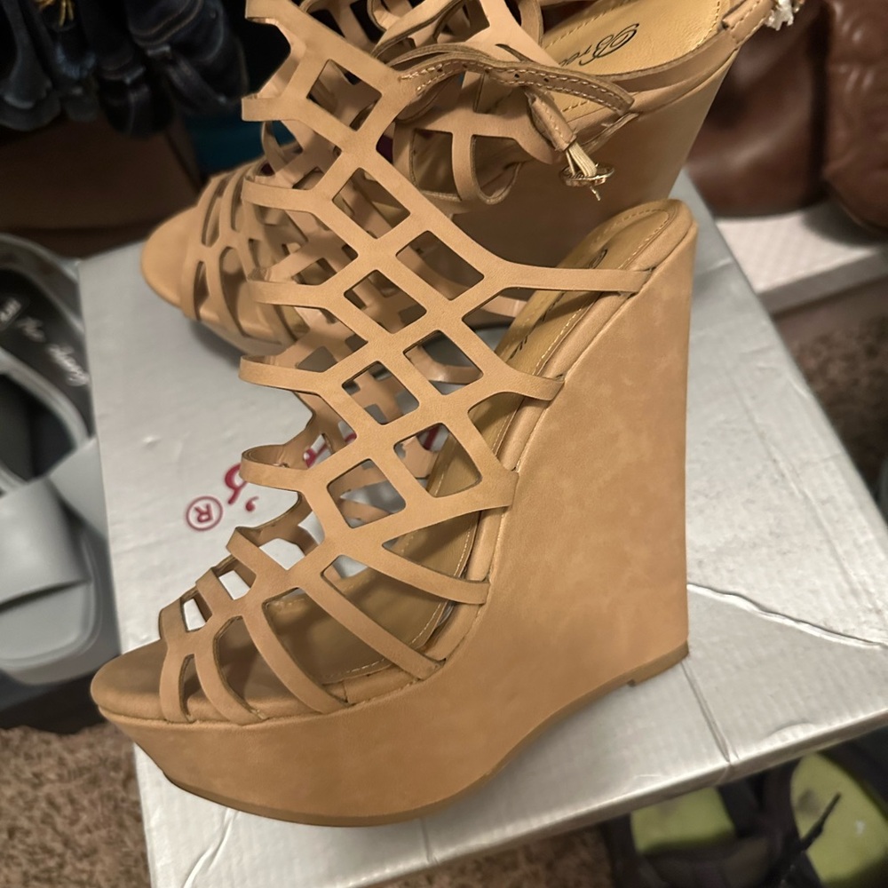 Sandals Beautiful